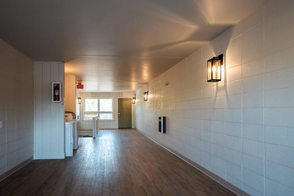Pet Friendly Boho Condo With Pool--Fitness Center--Next To The Branson Landing--Close To Convention Center And Kanakuk エクステリア 写真