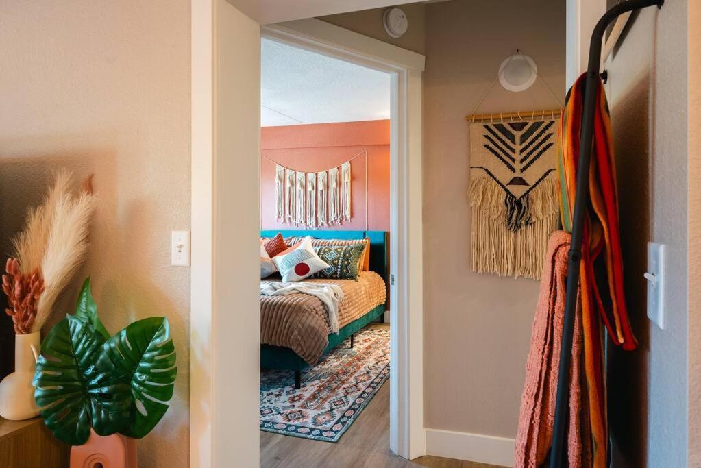 Pet Friendly Boho Condo With Pool--Fitness Center--Next To The Branson Landing--Close To Convention Center And Kanakuk エクステリア 写真