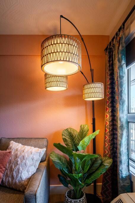 Pet Friendly Boho Condo With Pool--Fitness Center--Next To The Branson Landing--Close To Convention Center And Kanakuk エクステリア 写真