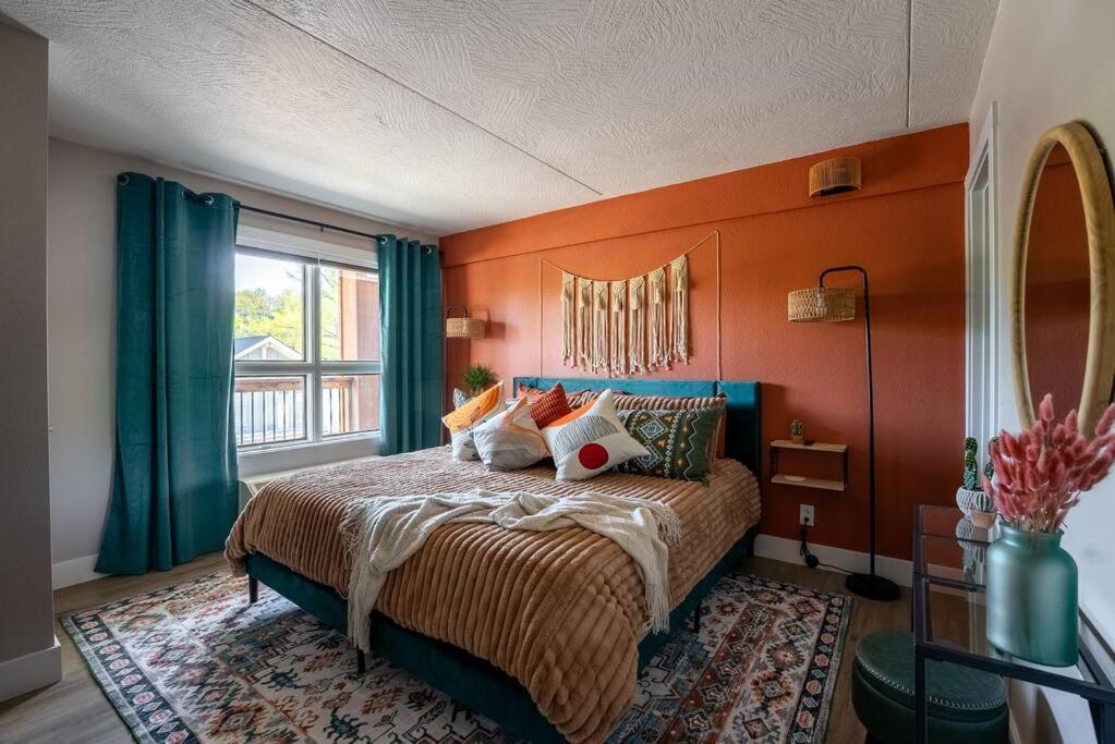 Pet Friendly Boho Condo With Pool--Fitness Center--Next To The Branson Landing--Close To Convention Center And Kanakuk エクステリア 写真