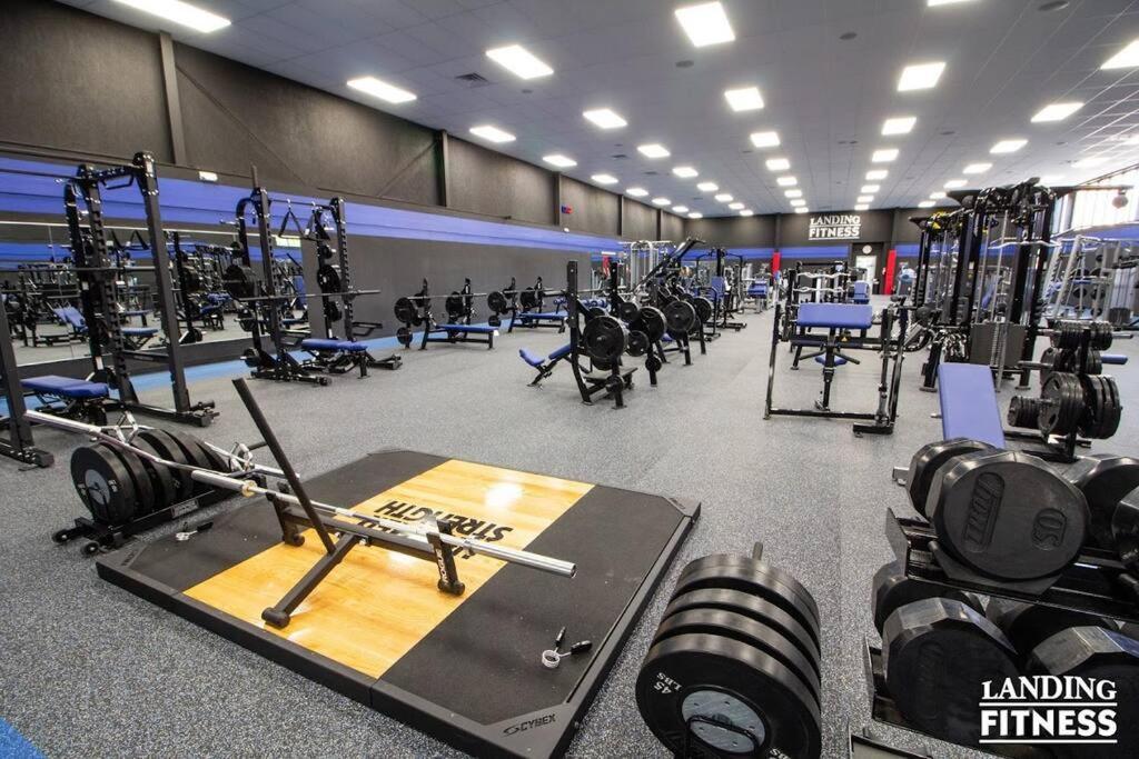 Pet Friendly Boho Condo With Pool--Fitness Center--Next To The Branson Landing--Close To Convention Center And Kanakuk エクステリア 写真